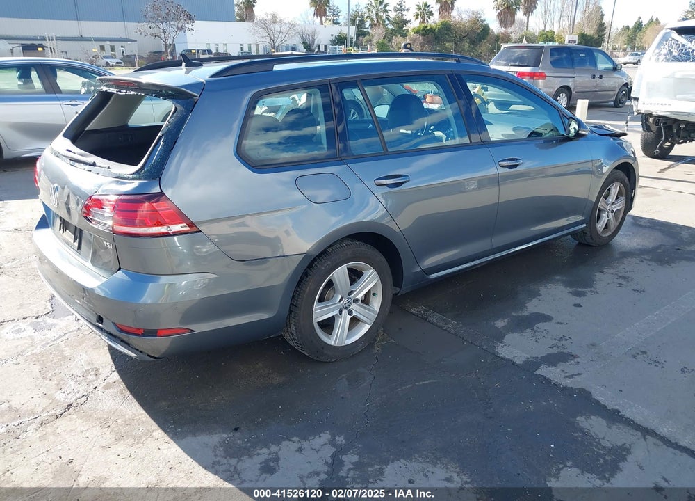 2018 VOLKSWAGEN GOLF SPORTWAGEN VIN: 3VWD17AUXJM752387