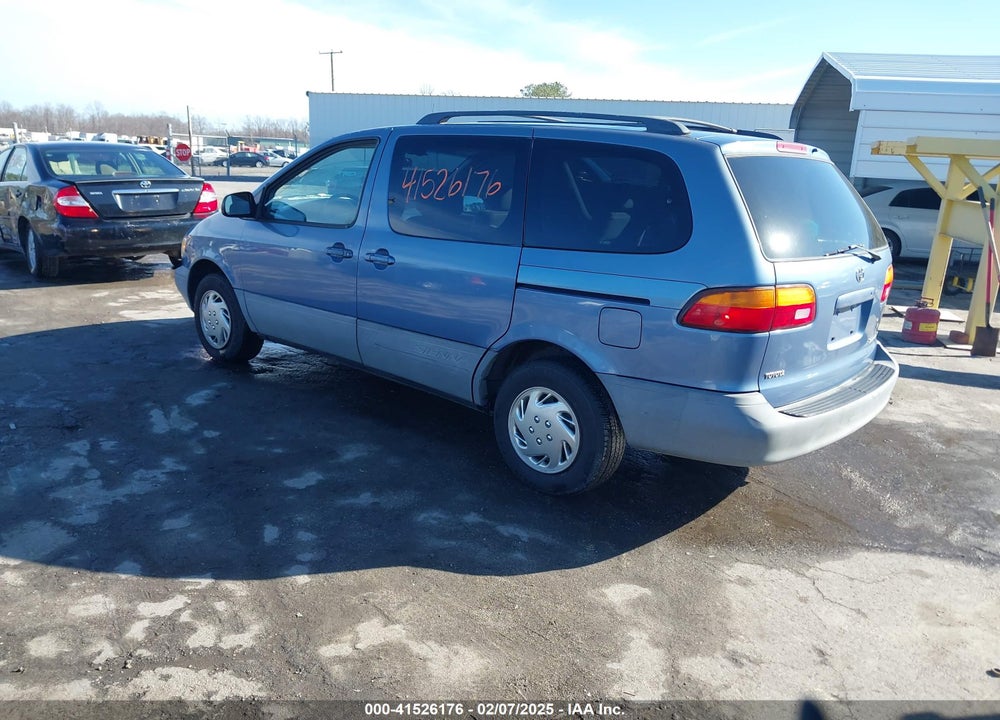 2000 TOYOTA SIENNA VIN: 4T3ZF13C0YU242330