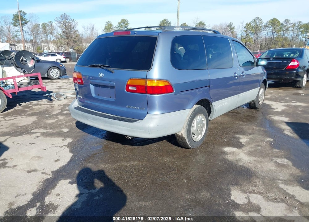 2000 TOYOTA SIENNA VIN: 4T3ZF13C0YU242330