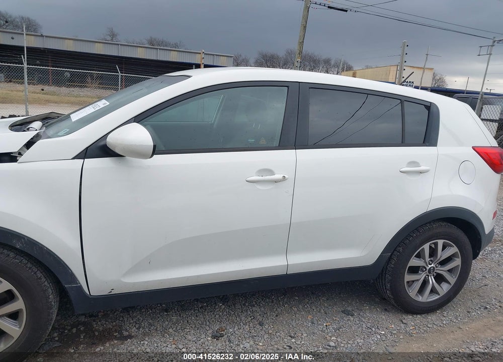 2016 KIA SPORTAGE LX VIN: KNDPB3AC6G7838389