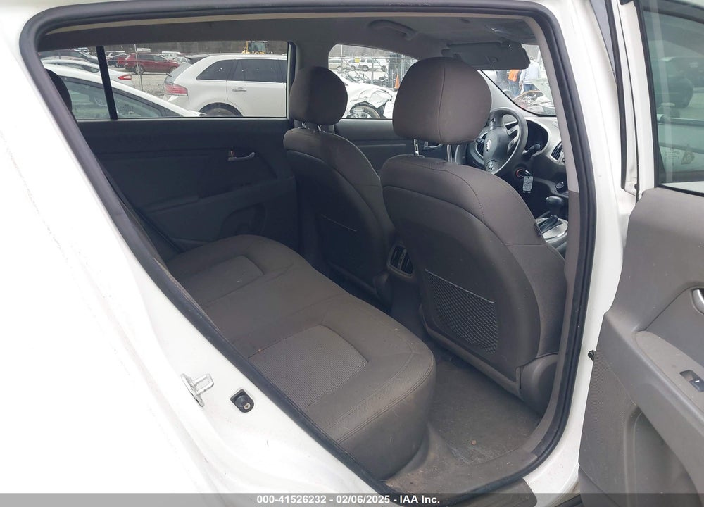 2016 KIA SPORTAGE LX VIN: KNDPB3AC6G7838389