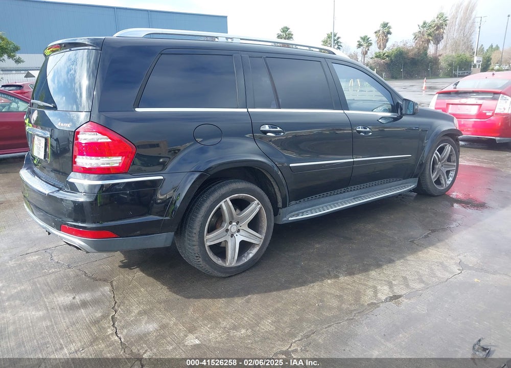 2011 MERCEDES-BENZ GL 550 VIN: 4JGBF8GE5BA643105