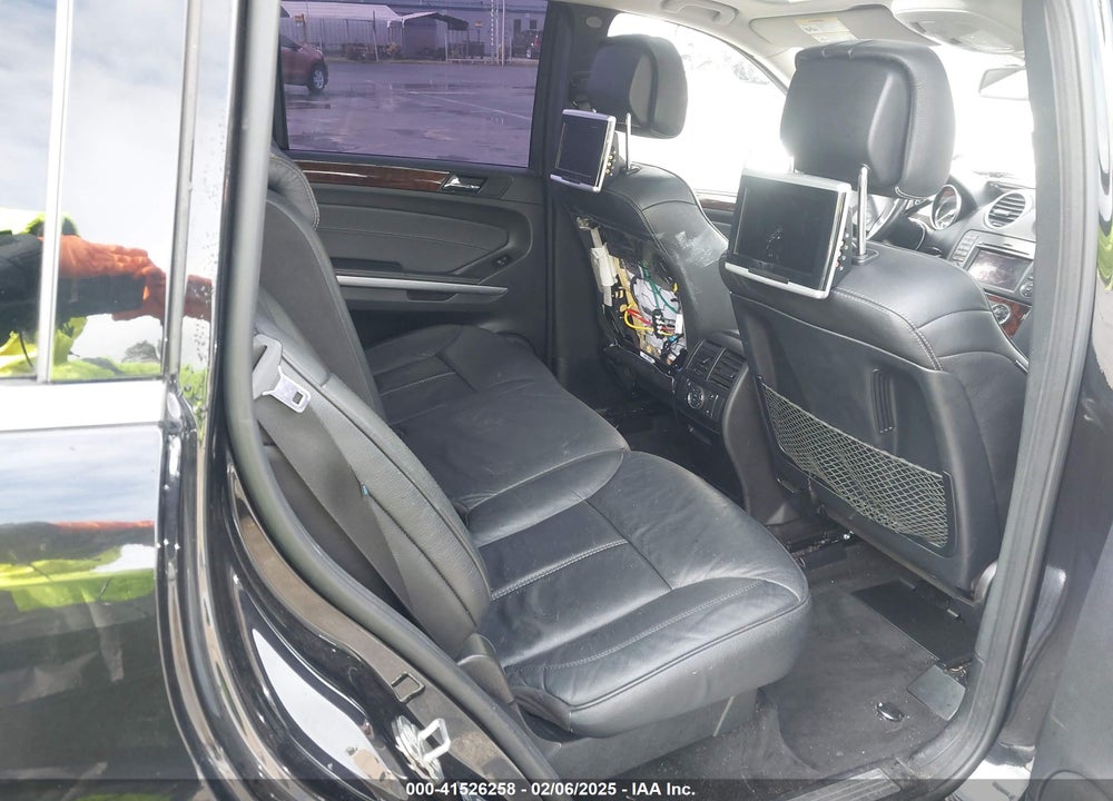 2011 MERCEDES-BENZ GL 550 VIN: 4JGBF8GE5BA643105