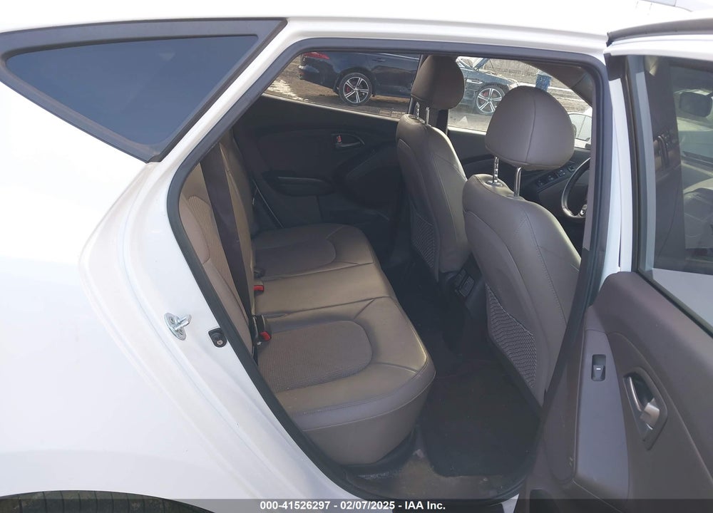 2014 HYUNDAI TUCSON SE VIN: KM8JUCAG6EU876024