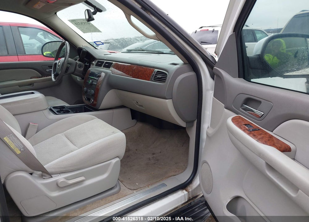 2007 CHEVROLET TAHOE VIN: 1GNFC13J77R165522