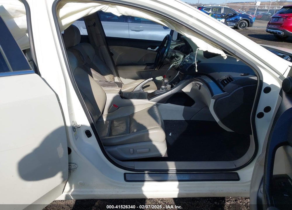 2011 ACURA TSX VIN: JH4CU2F6XBC018000