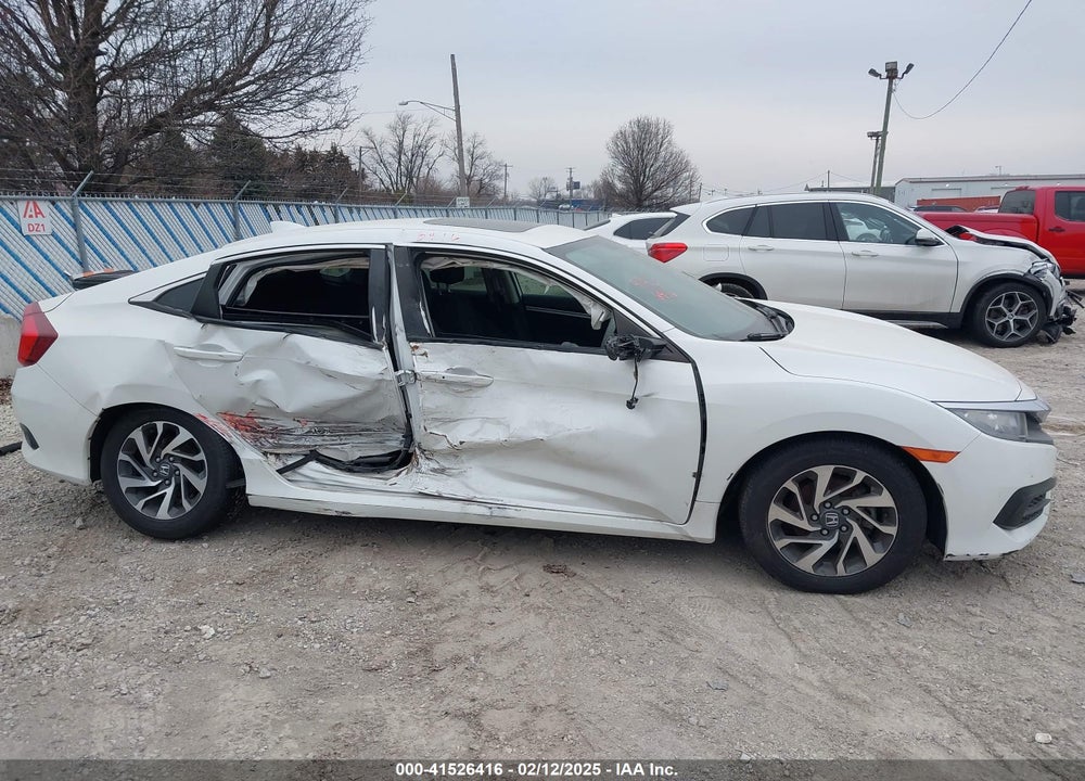 2018 HONDA CIVIC VIN: 19XFC2F76JE207843