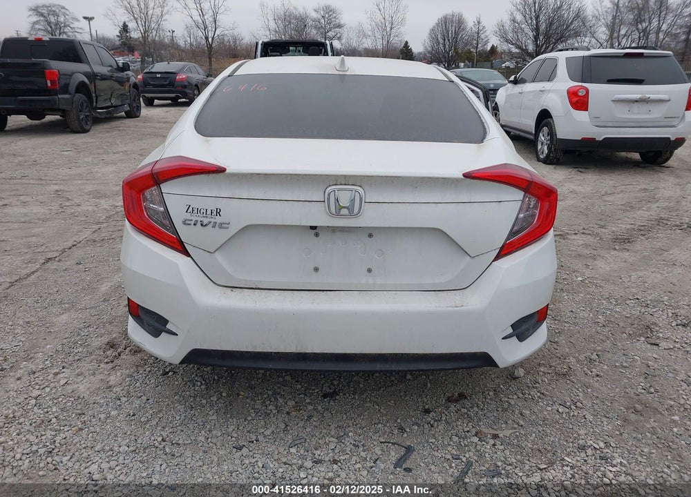 2018 HONDA CIVIC VIN: 19XFC2F76JE207843