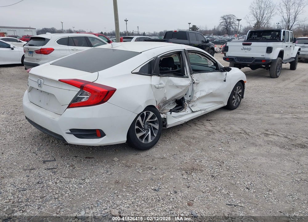 2018 HONDA CIVIC VIN: 19XFC2F76JE207843
