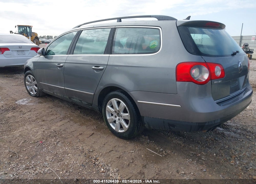 2007 VOLKSWAGEN PASSAT 2.0T VIN: WVWLK73C87E069697