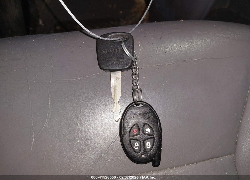 2001 FORD ESCAPE XLT VIN: 1FMYU04121KA37255