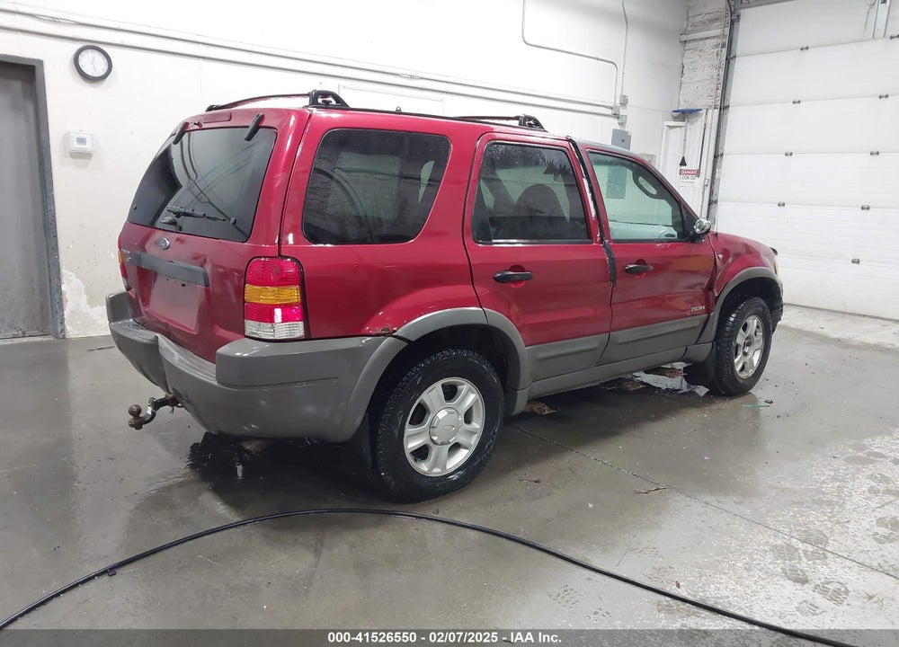 2001 FORD ESCAPE XLT VIN: 1FMYU04121KA37255