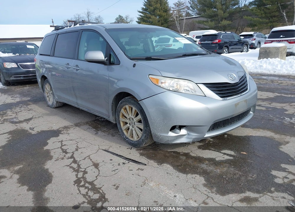 2011 TOYOTA SIENNA VIN: 5TDJK3DC6BS026526