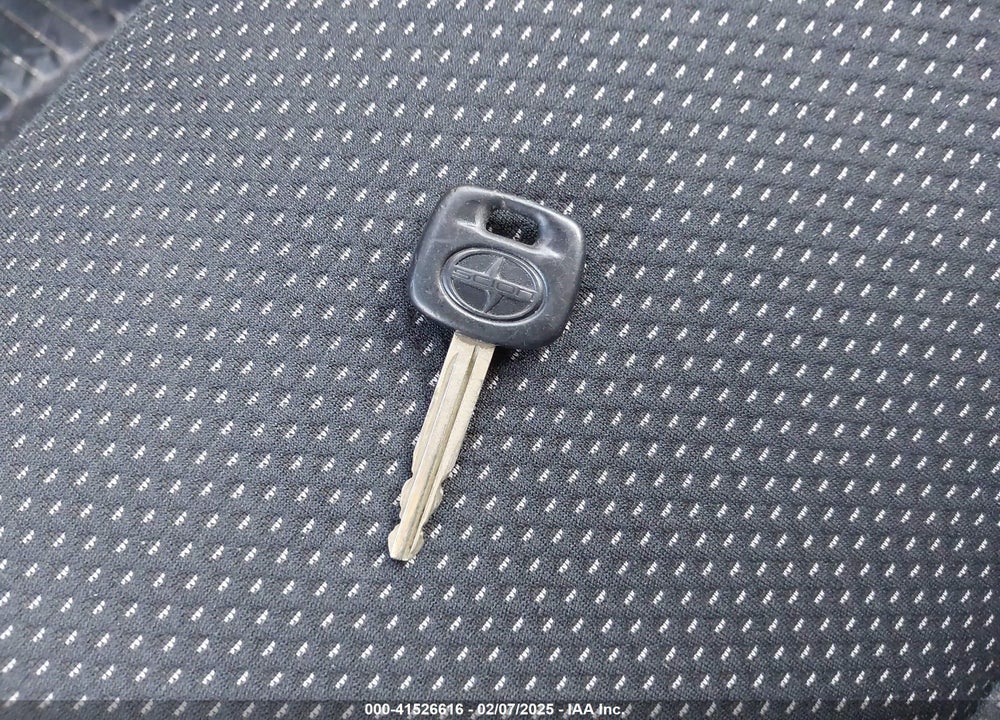 2005 SCION XA VIN: JTKKT624750097667