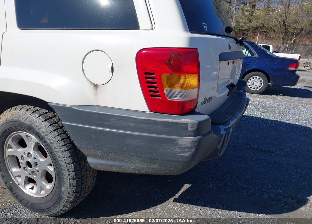 2000 JEEP GRAND CHEROKEE LAREDO VIN: 1J4G248S5YC420380