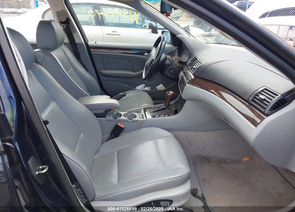2003 BMW 325I VIN: WBAEV33413PD57254