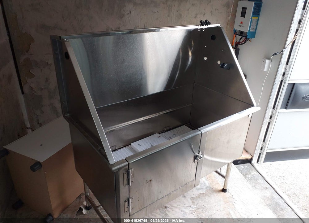 2024 BRAVO TRAILERS ENCLOSED TRAILER VIN: 542BE1621RB044989