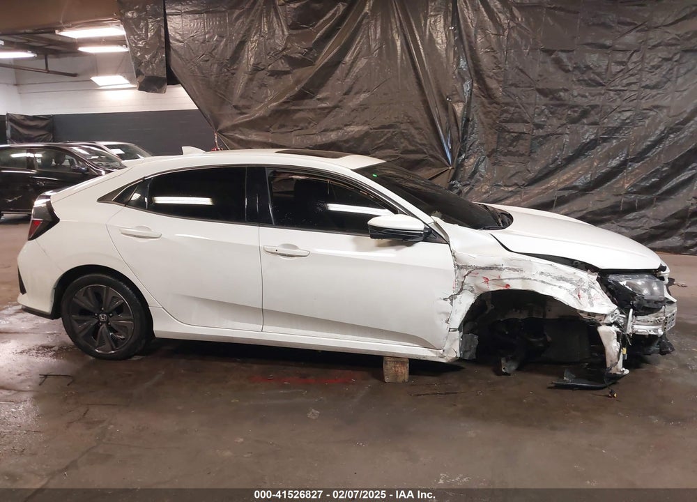2017 HONDA CIVIC VIN: SHHFK7H75HU400887