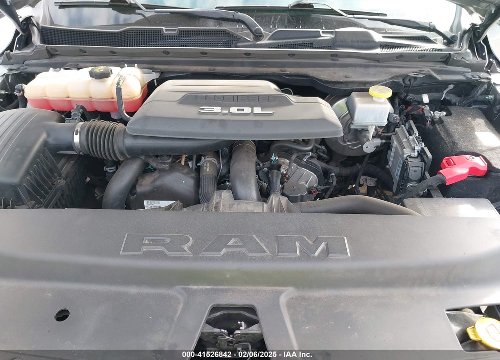2022 RAM 1500 VIN: 1C6SRFLM7NN206711