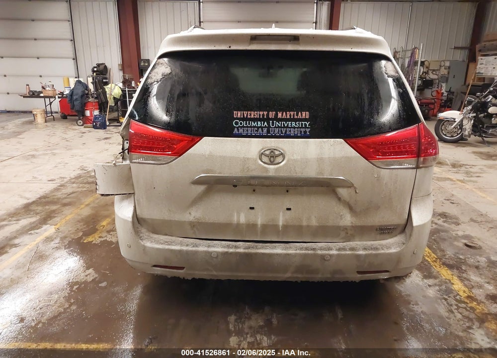 2011 TOYOTA SIENNA XLE LIMITED VIN: 5TDDK3DC0BS005250