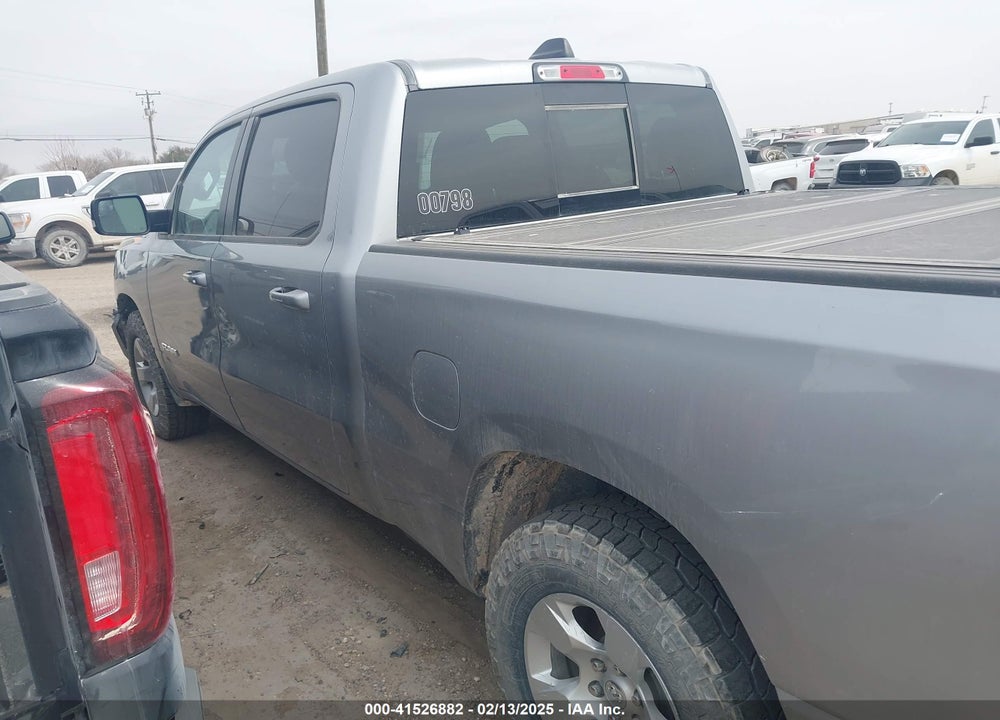 2022 RAM 1500 BIG HORN 4X4 6'4 BOX VIN: 1C6SRFMT7NN188524
