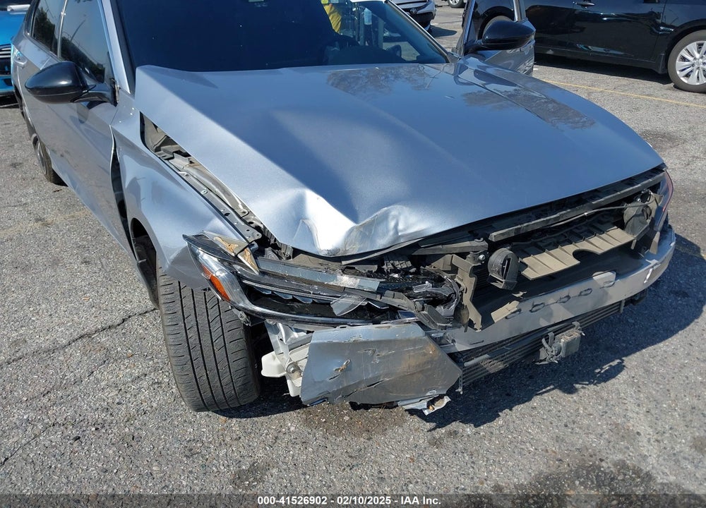 2022 HONDA ACCORD VIN: 1HGCV1F30NA001092