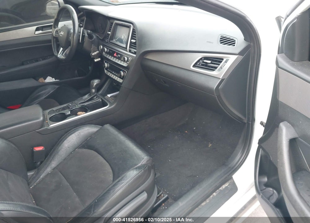 2018 HYUNDAI SONATA VIN: 5NPE34AF2JH702042