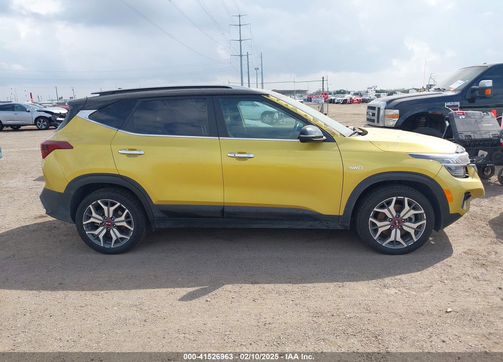 2021 KIA SELTOS VIN: KNDETCA23M7060043