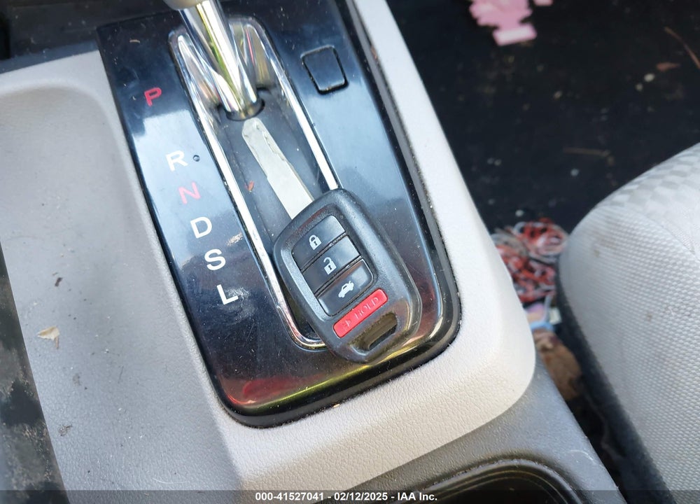 2015 HONDA CIVIC LX VIN: 19XFB2F56FE012821