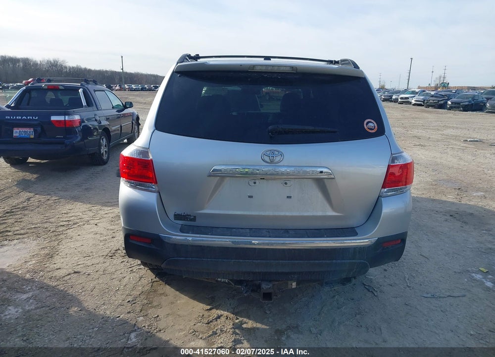 2011 TOYOTA HIGHLANDER SE V6 VIN: 5TDZK3EH0BS036935