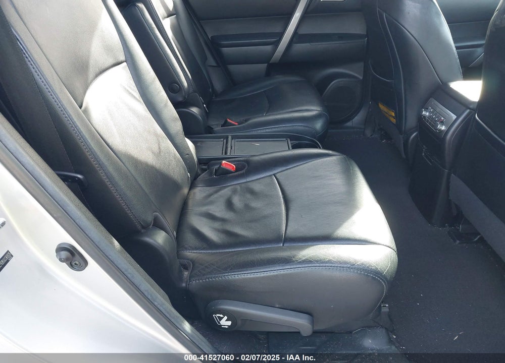 2011 TOYOTA HIGHLANDER SE V6 VIN: 5TDZK3EH0BS036935