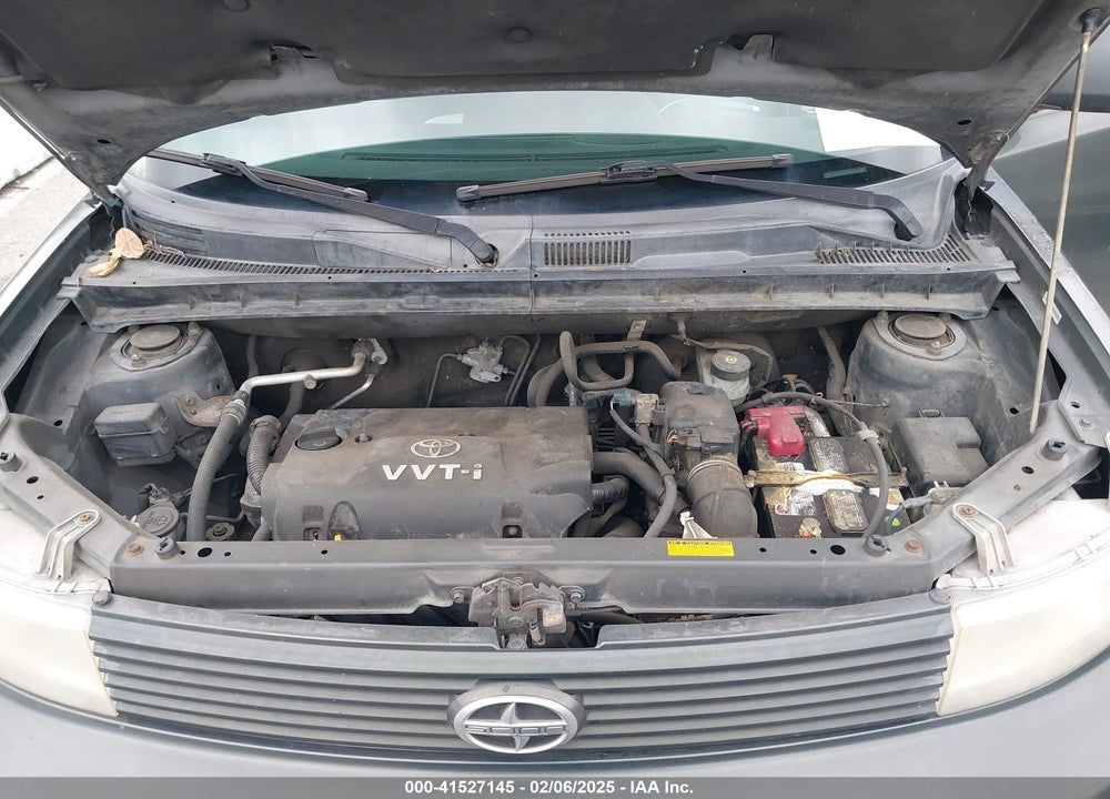 2004 SCION XB VIN: JTLKT324840131866