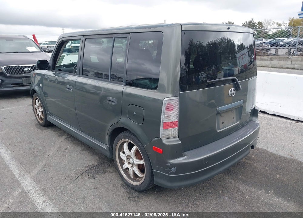 2004 SCION XB VIN: JTLKT324840131866
