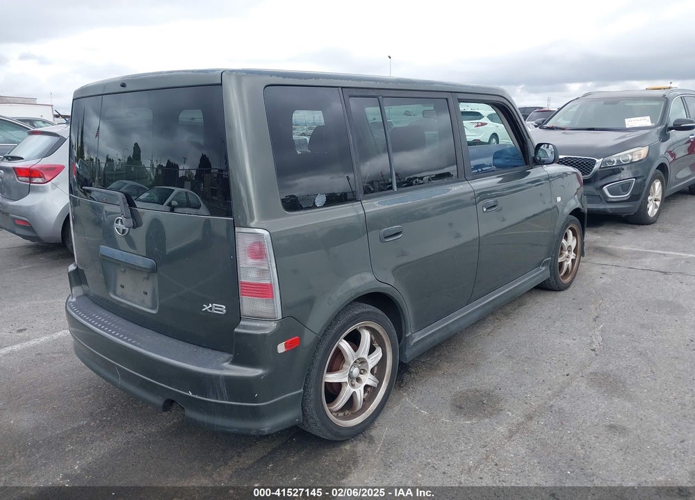 2004 SCION XB VIN: JTLKT324840131866