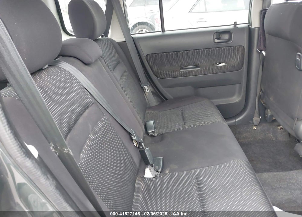 2004 SCION XB VIN: JTLKT324840131866