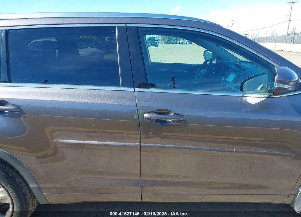 2014 TOYOTA HIGHLANDER LIMITED PLATINUM V6 VIN: 5TDDKRFH5ES014106