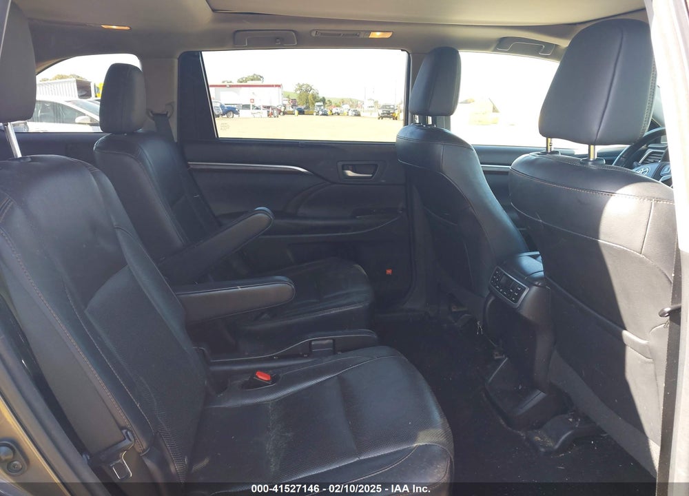 2014 TOYOTA HIGHLANDER LIMITED PLATINUM V6 VIN: 5TDDKRFH5ES014106