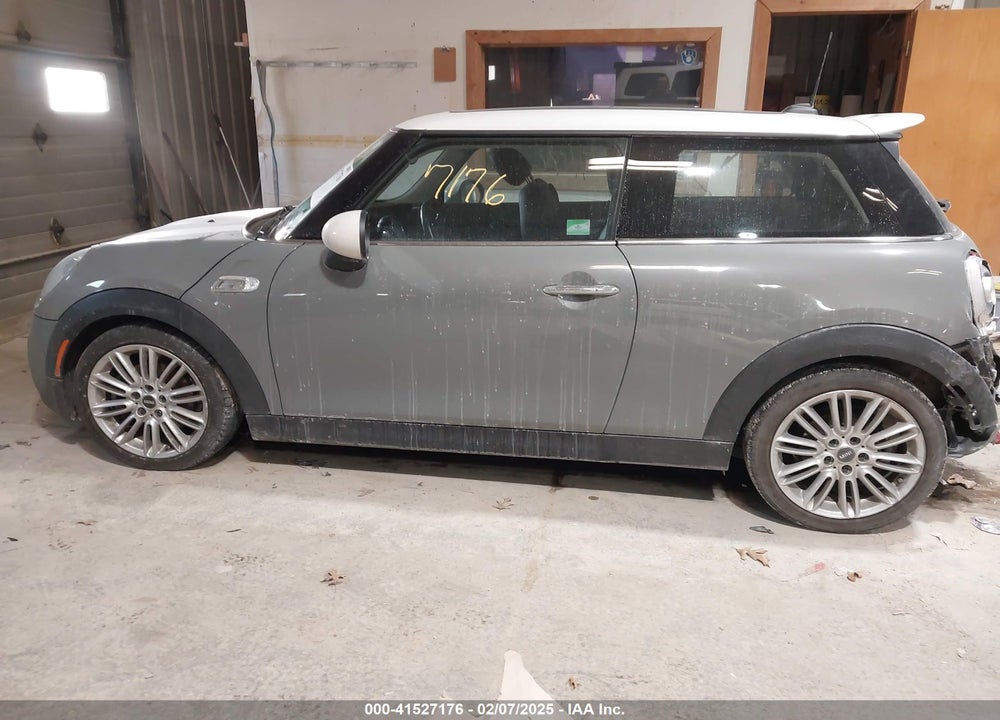 2014 MINI HARDTOP VIN: WMWXM7C58ET926443