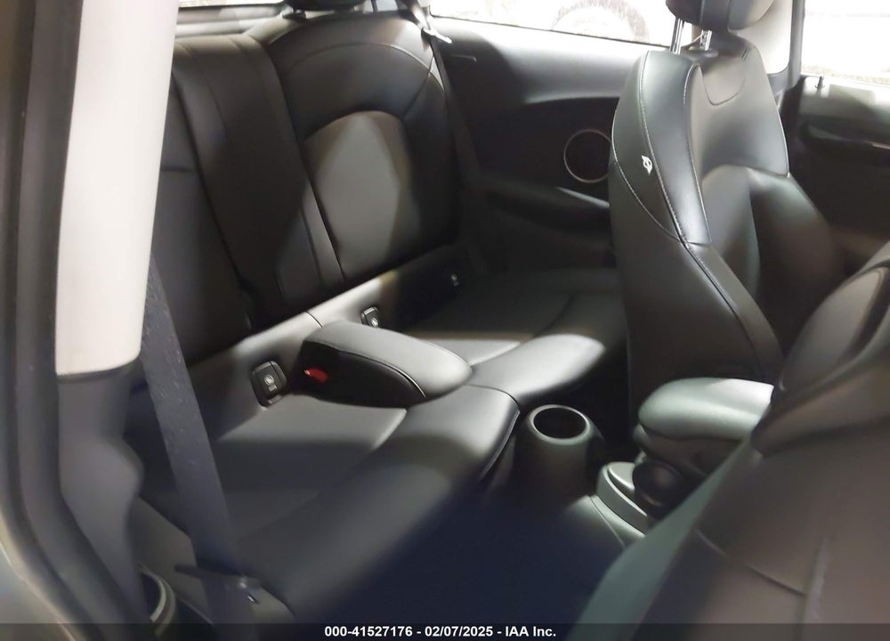 2014 MINI HARDTOP VIN: WMWXM7C58ET926443
