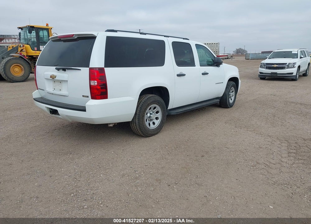 2010 CHEVROLET SUBURBAN 1500 COMMERCIAL FLEET VIN: 1GNUCHE01AR224737