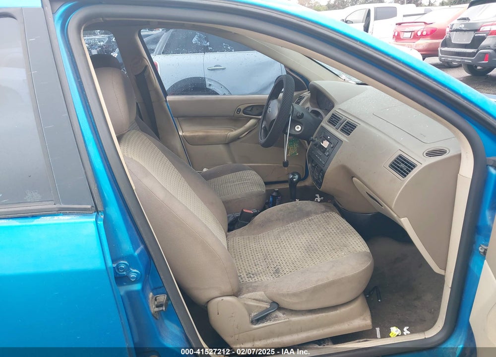 2007 FORD FOCUS VIN: 1FAFP34N77W104690