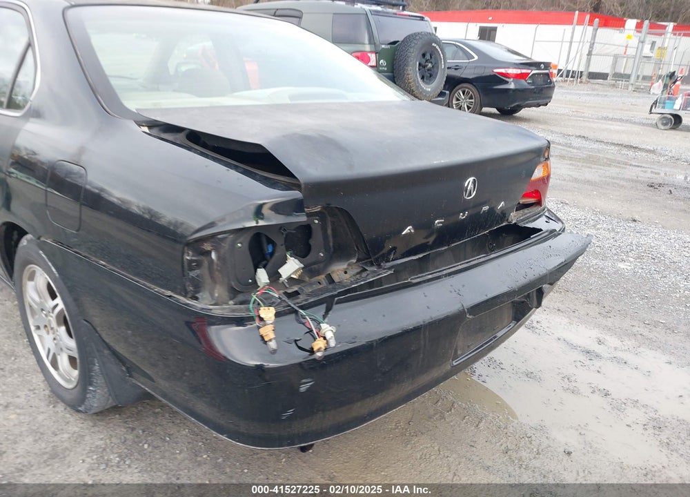 2001 ACURA TL 3.2 VIN: 19UUA56611A010041