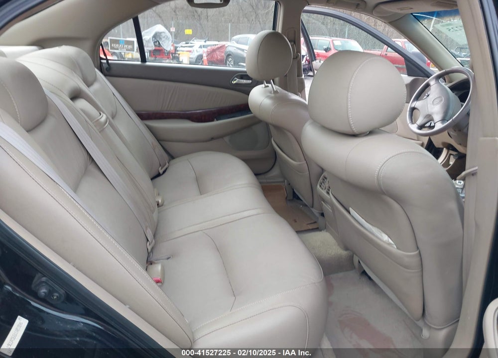 2001 ACURA TL 3.2 VIN: 19UUA56611A010041