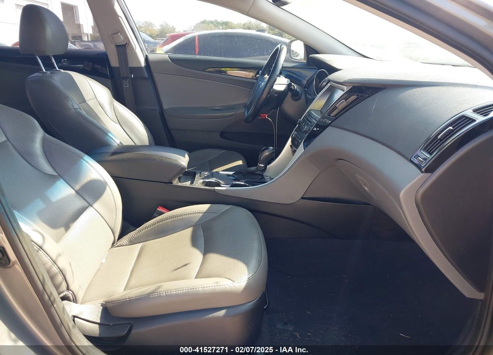 2014 HYUNDAI SONATA VIN: 5NPEC4AC1EH839615