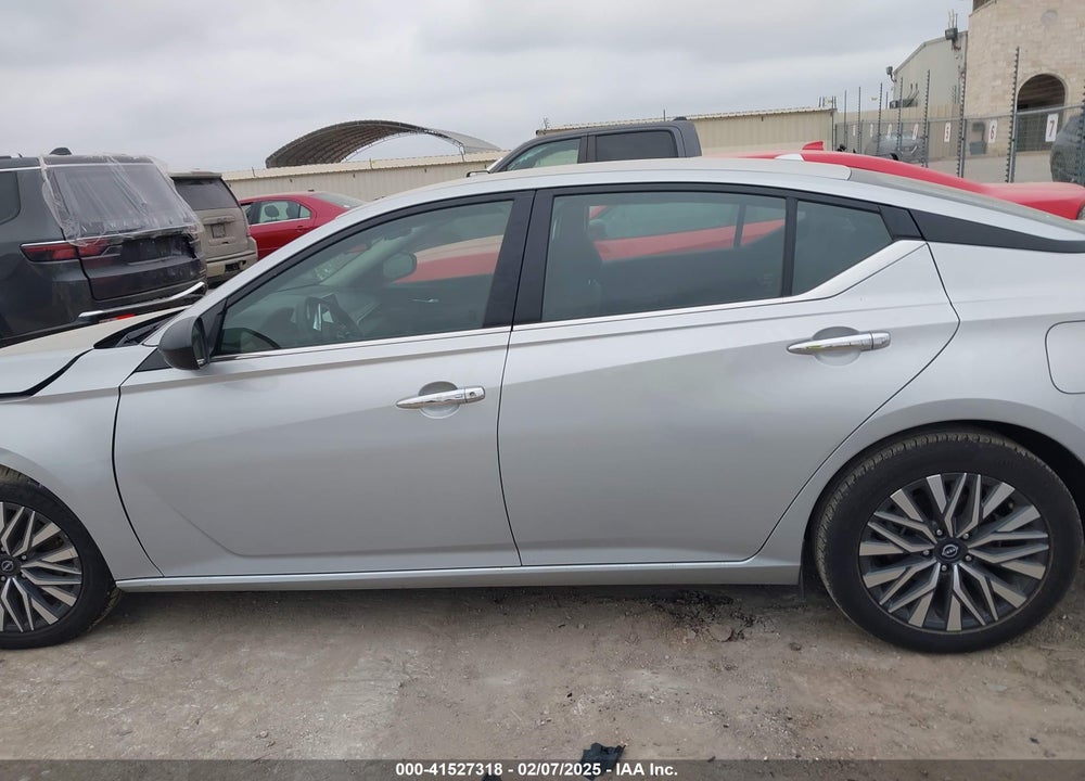 2024 NISSAN ALTIMA SV FWD VIN: 1N4BL4DV8RN374715