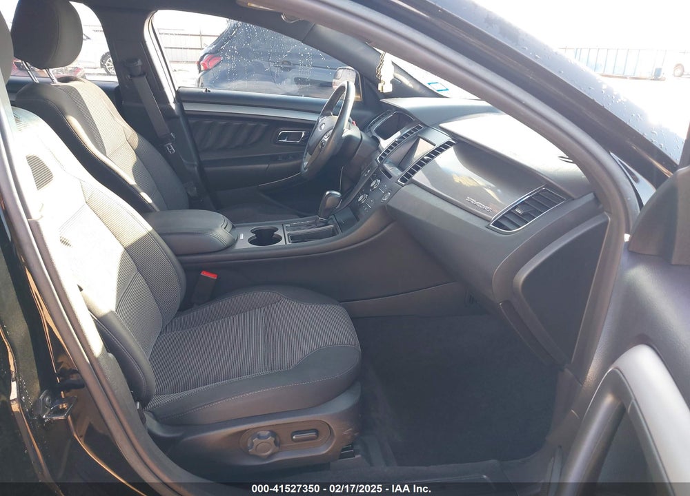 2018 FORD TAURUS VIN: 1FAHP2E89JG102663