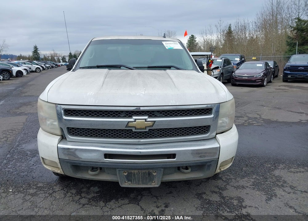 2011 CHEVROLET SILVERADO 1500 VIN: 3GCPKSE39BG220436