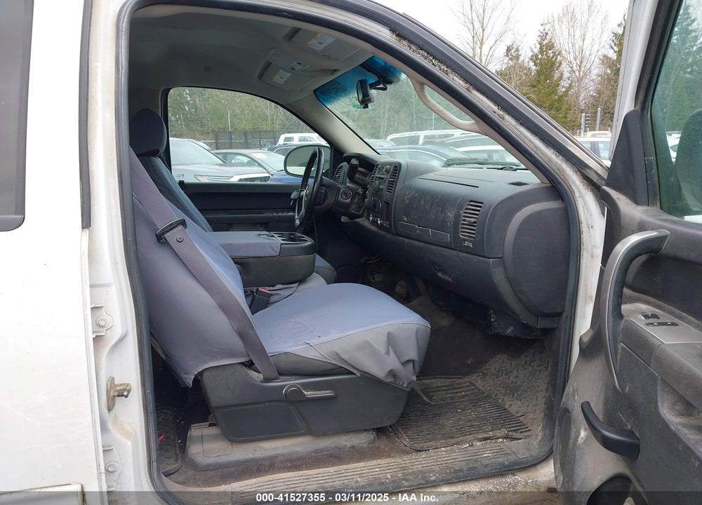 2011 CHEVROLET SILVERADO 1500 VIN: 3GCPKSE39BG220436