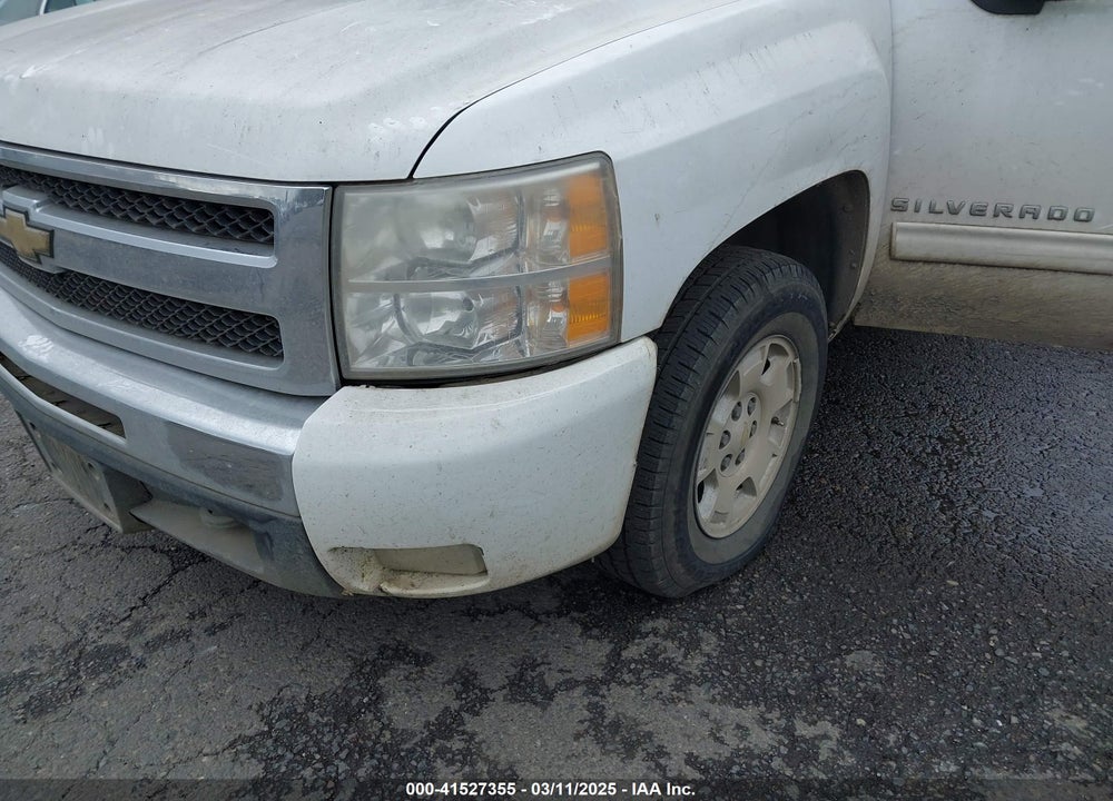 2011 CHEVROLET SILVERADO 1500 VIN: 3GCPKSE39BG220436