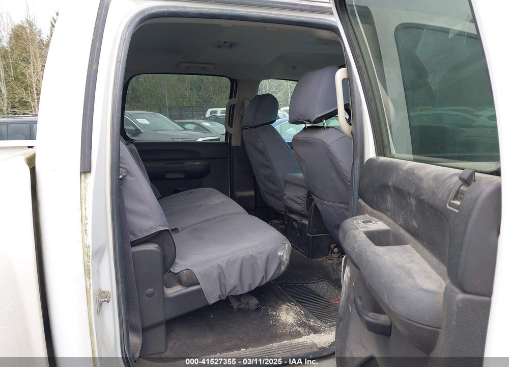2011 CHEVROLET SILVERADO 1500 VIN: 3GCPKSE39BG220436